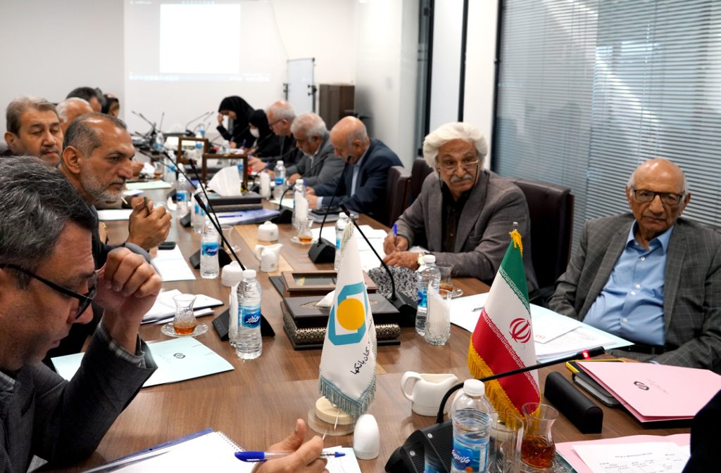 برگزاری نشست هم‌اندیشی مدیران صندوق با رؤسای کانون‌های بازنشستگی